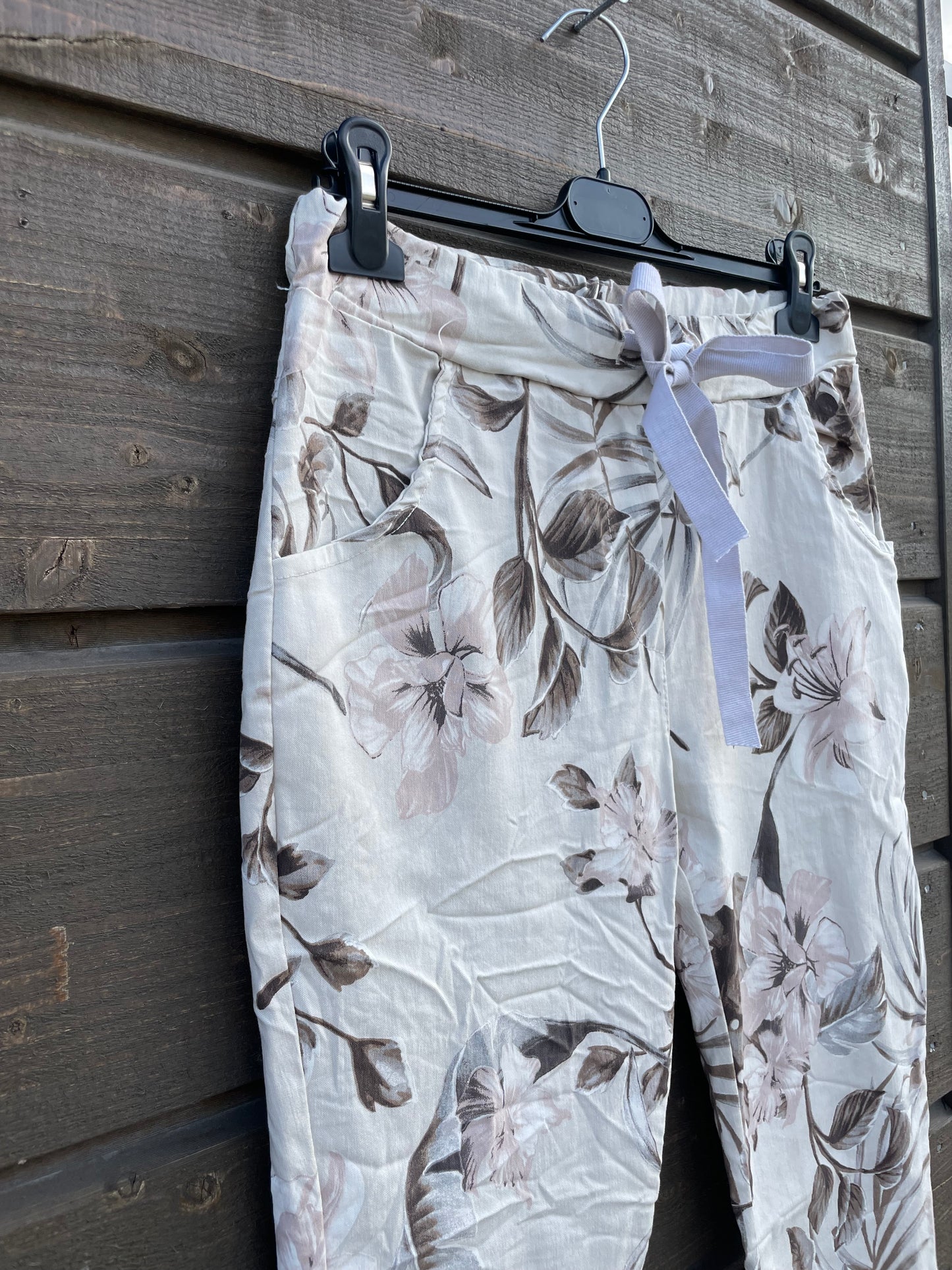 BYXA ROSABEL MÖNSTRAD BEIGE