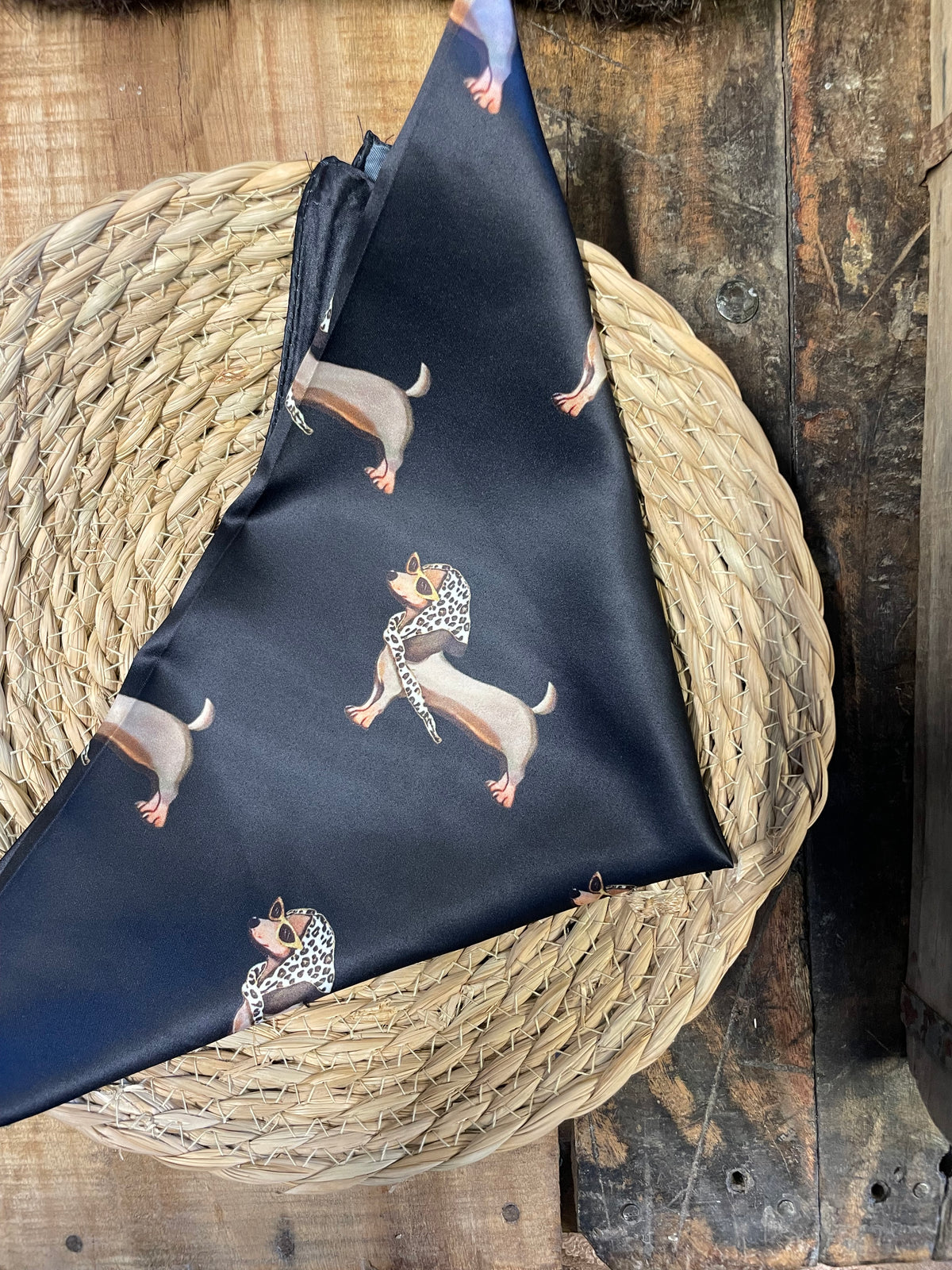 SCARF TAX SVART