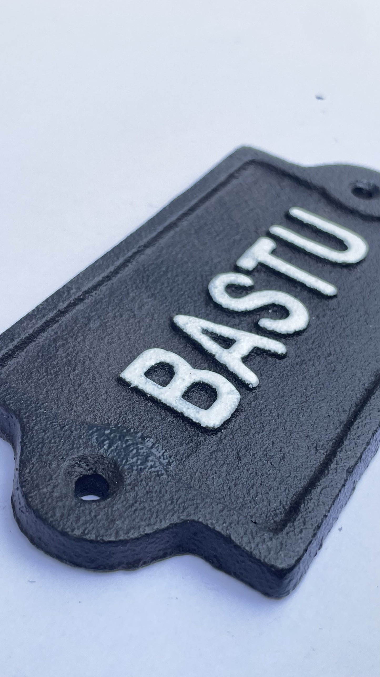 SKYLT BASTU